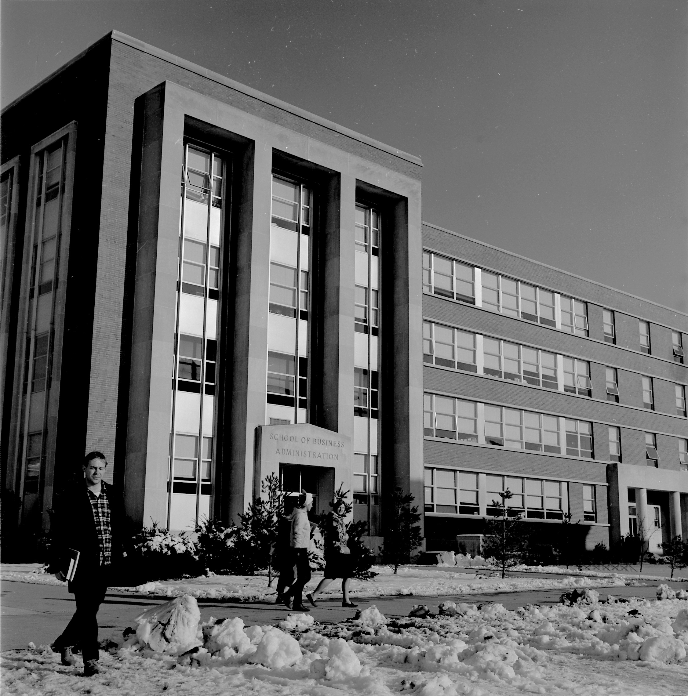 Students pass by the newly built School of Business Administration in 1966. Completed in 1960, the building at 368 Fairfield Road (now Fairfield Way) was the business school’s home until 2001.